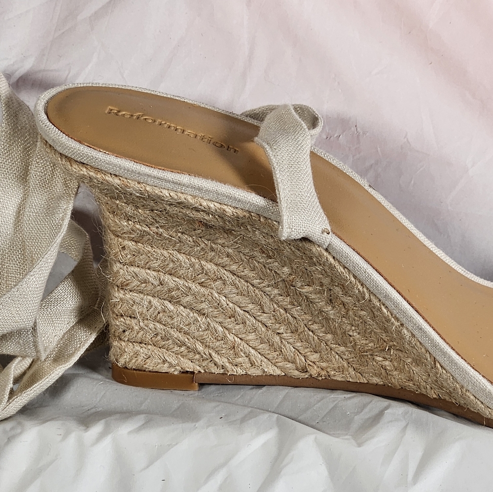 Reformation Cream Wedge Sandals with Knotted Straps - Picture 3 of 5